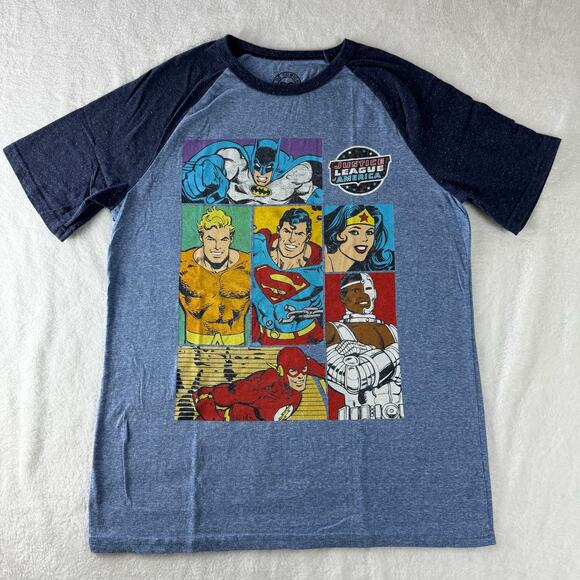 Dc Comics Originals Other - DC Comics Justice League America Graphic Tee Batman Superman Shirt Medium